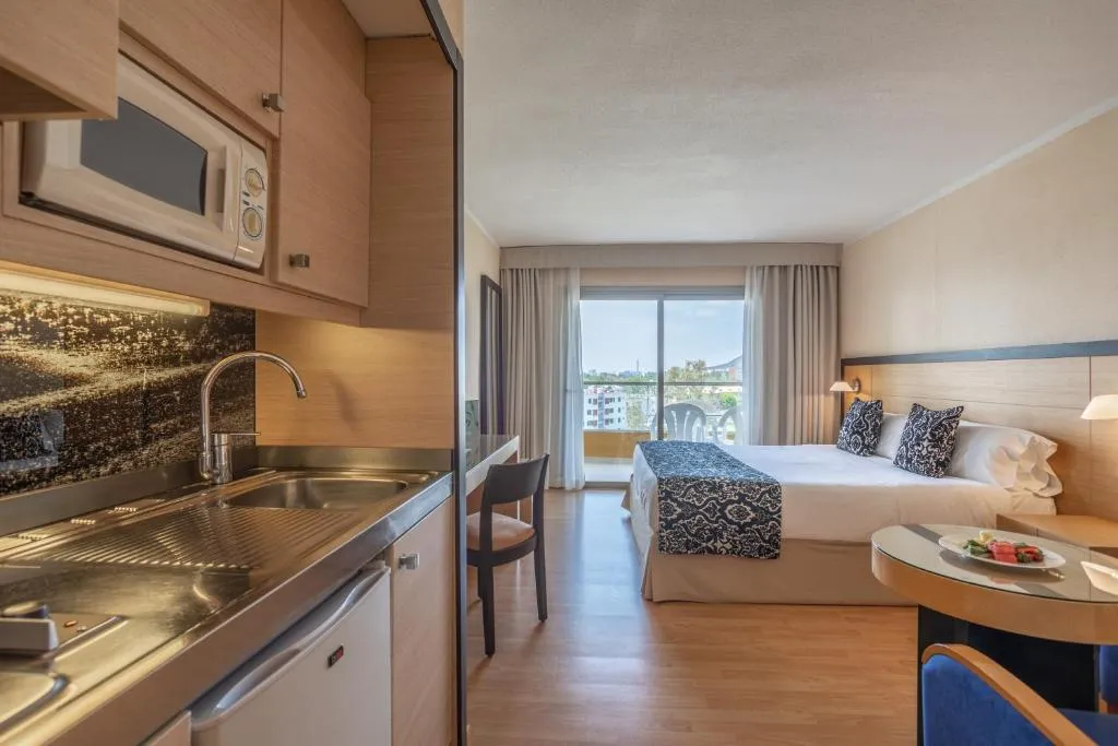 STUDIO GARDEN VIEW Room, Zafiro Tropic, Majorca