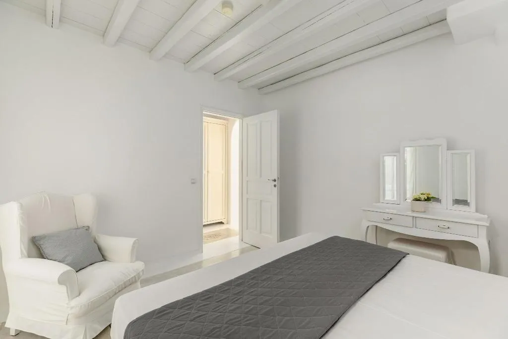 JUNIOR SUITE WITH DOUBLE BED Room, Corfos Hotel, Mykonos