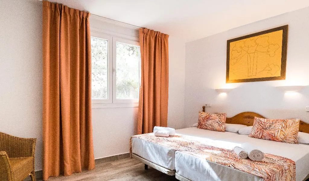 APARTMENT CAPACITY 4 TWO BEDROOMS Room, Sol Parc, Menorca