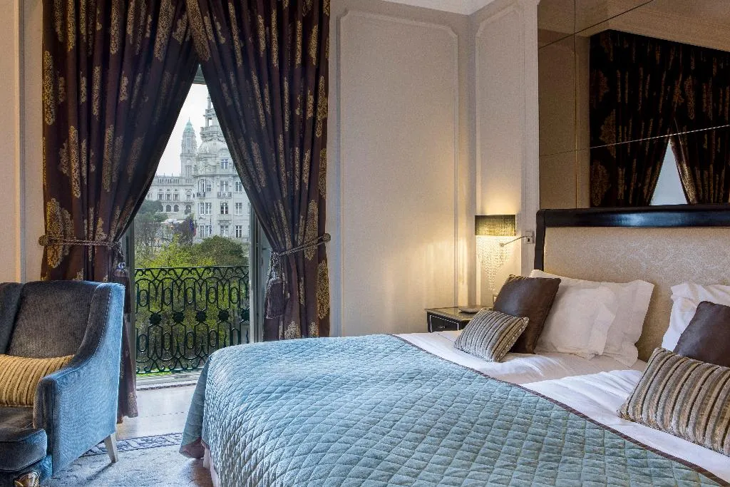 TWIN CLASSIC CITY VIEW Room, InterContinental Porto Palacio das Cardosas, Porto