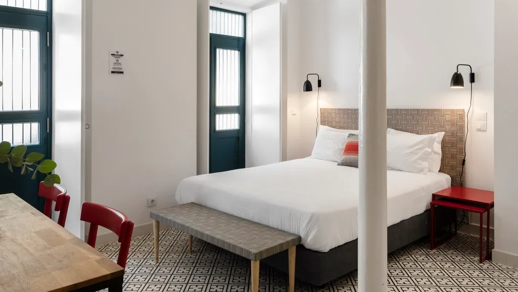STUDIO DELUXE Room, Lisbon Serviced Apartments - Castelo de S. Jorge, Lisbon