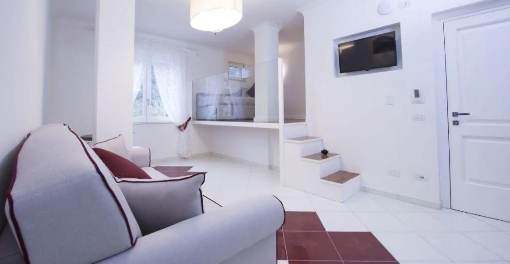 Room, La Valle Delle Ferriere, Naples