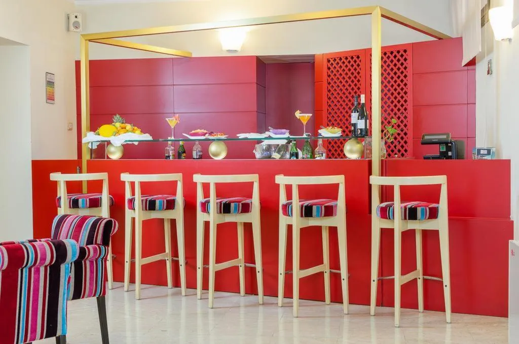 Bar, Garibaldi, Palermo