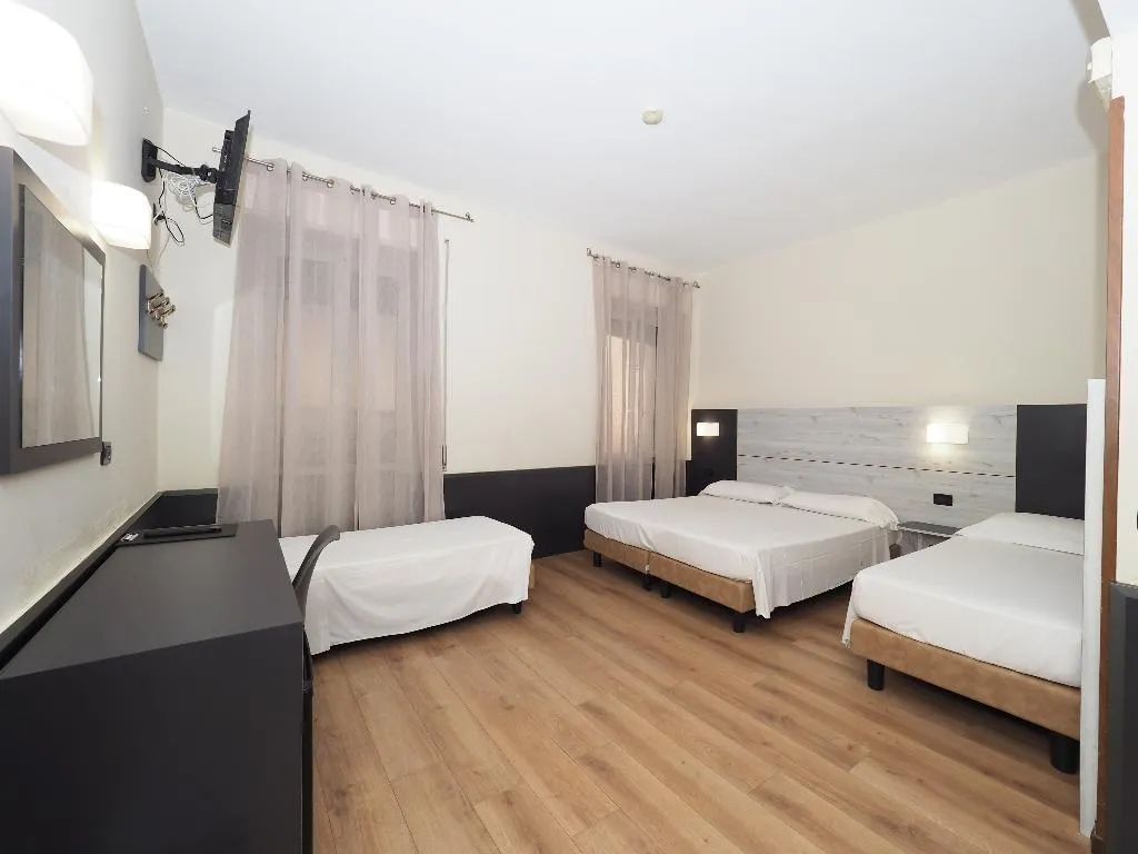 QUADRUPLE STANDARD Room, Osimar, Rome