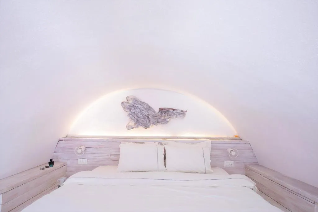 Room, The Museum Project Oia, Santorini