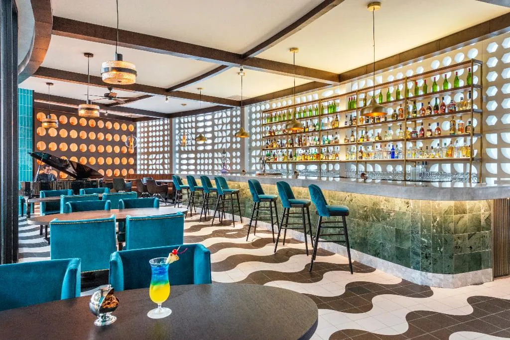 Bar, El Beso Adults Only at Ocean Riviera Paradise AI, Cancun Area