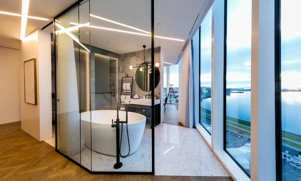 Room, Tower Suites Reykjavik, Reykjavik