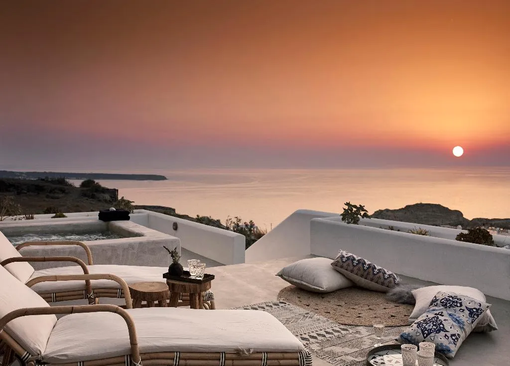 Room, Santo Pure Oia Suites and Villas, Santorini