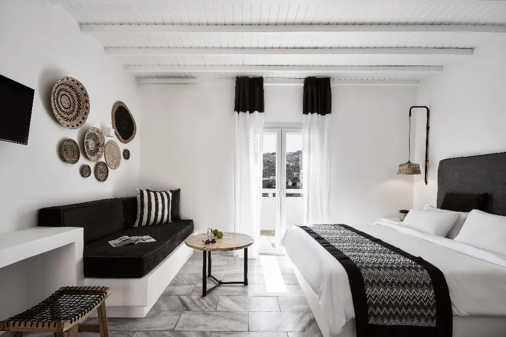 JUNIOR SUITE MOUNTAIN VIEW Room, Mr & Mrs White Mykonos, Mykonos