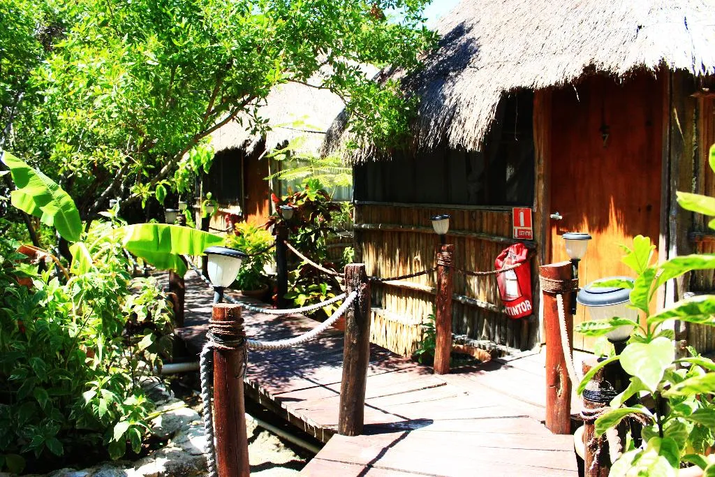 General view, Maya Cabañas and Cenote Tulum, Cancun Area