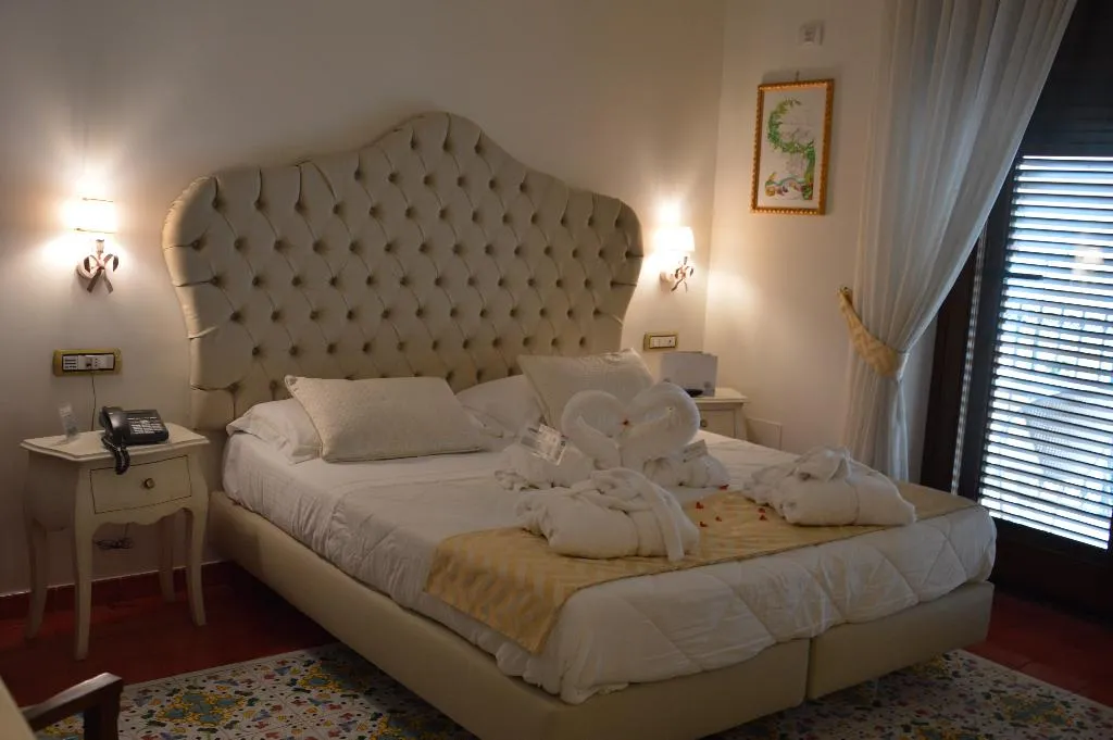 DOUBLE DELUXE Room, Hotel Santa Lucia, Naples