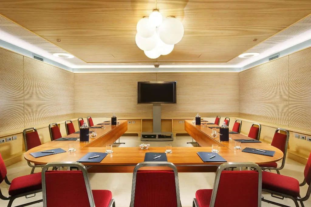 Conferences, Unahotels Varese, Milan