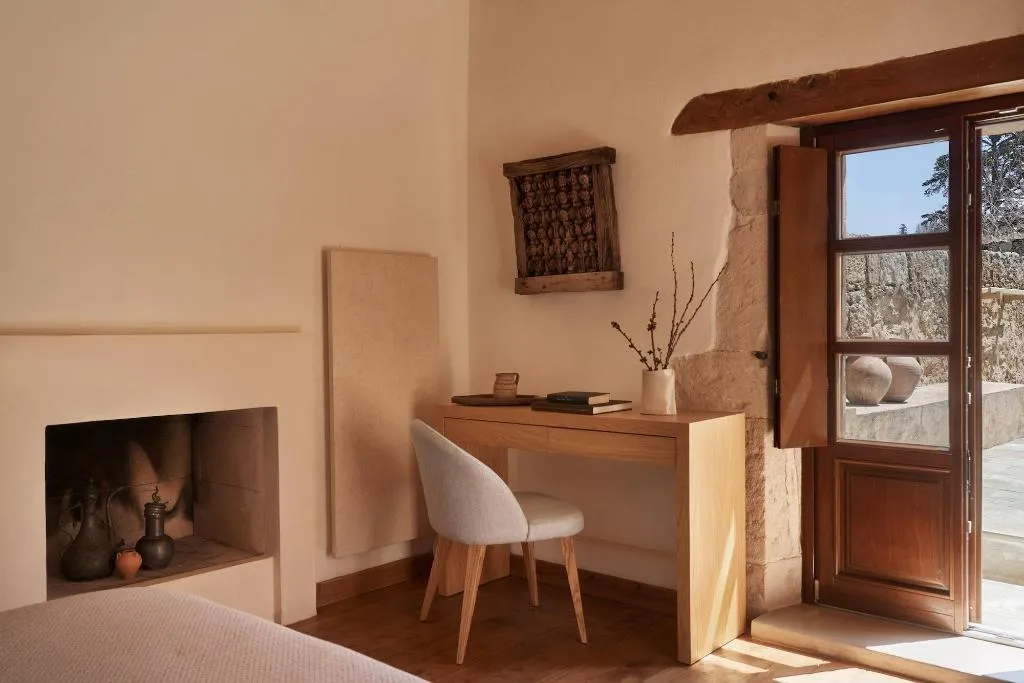 Room, Kapsaliana Village Hotel, Crete