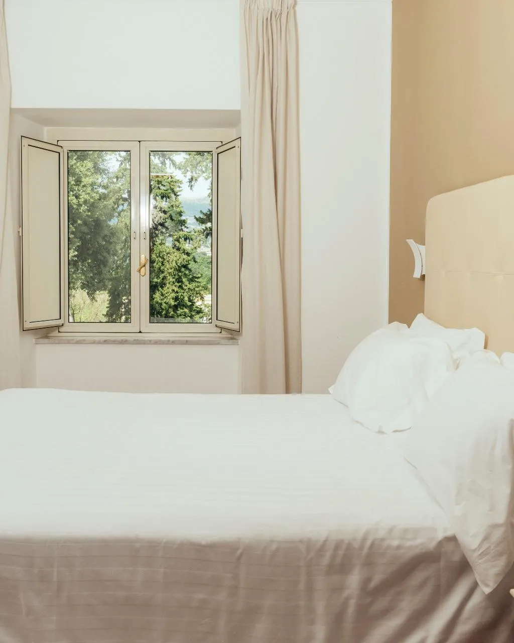 Double or Twin basement Room, Grand Hotel Telese, Naples