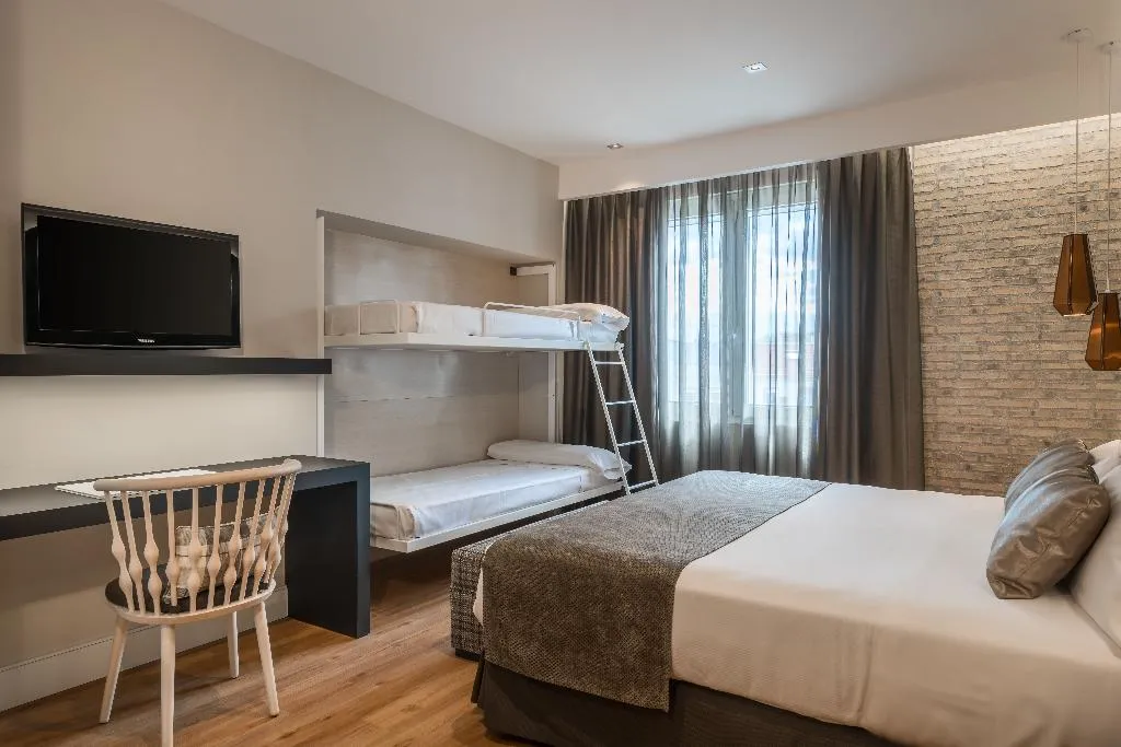 Room, Catalonia Gran Via Madrid, Madrid