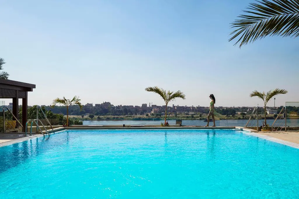 Pool, Holiday Inn Cairo Maadi, Cairo