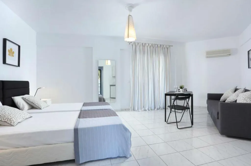 DOUBLE STANDARD Room, Natalie, Kefallinia