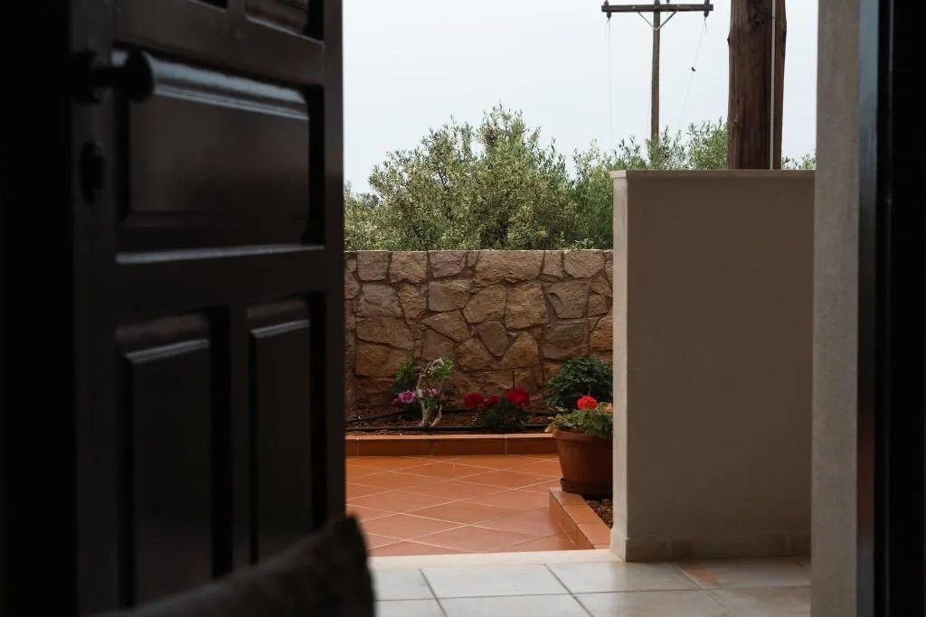 Terrace, Aspri Petra, Crete
