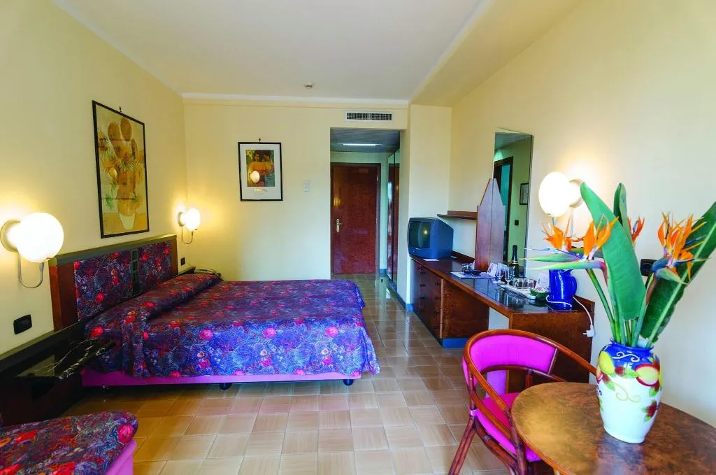 TRIPLE ECONOMY Room, Caesar Palace, Catania