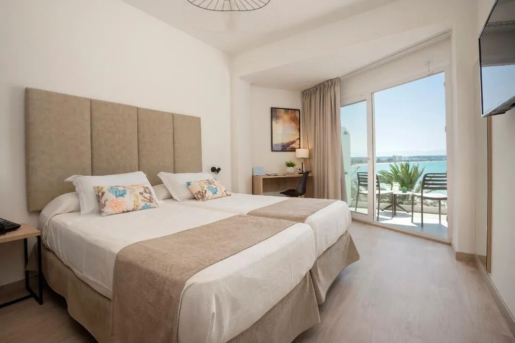 Double or Twin SEA VIEW Room, Las Arenas, Majorca