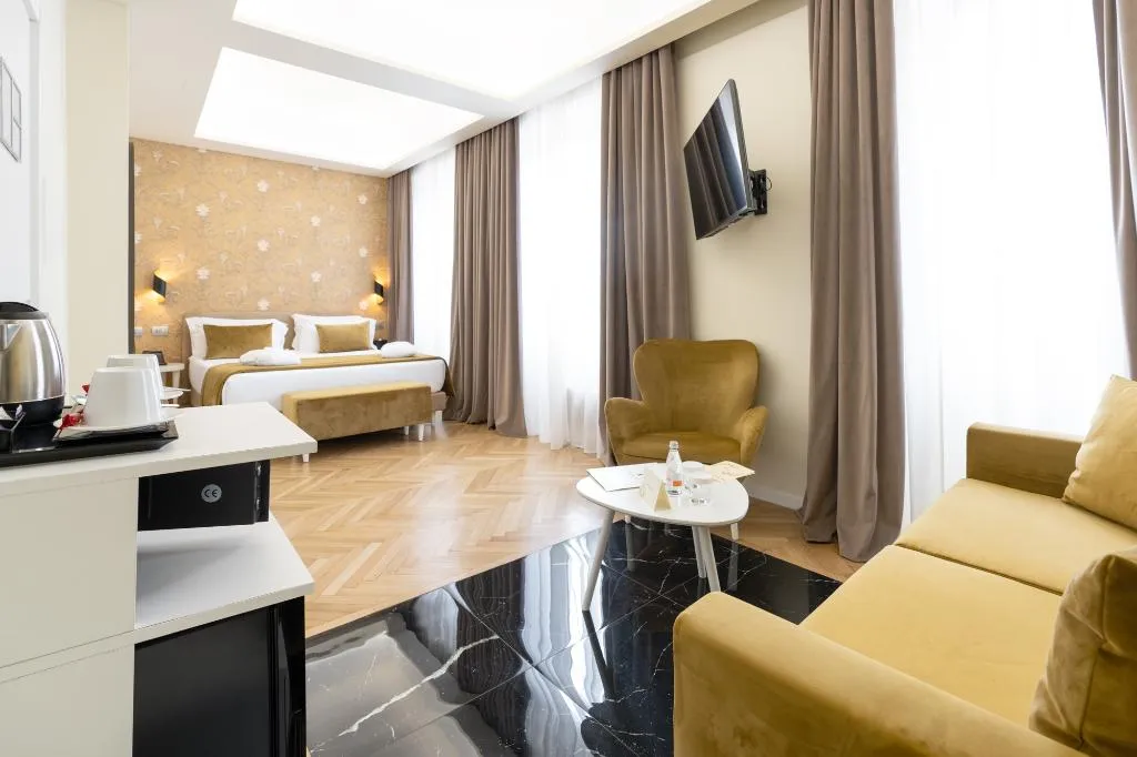 JUNIOR SUITE CAPACITY 2 Room, Caravita, Rome