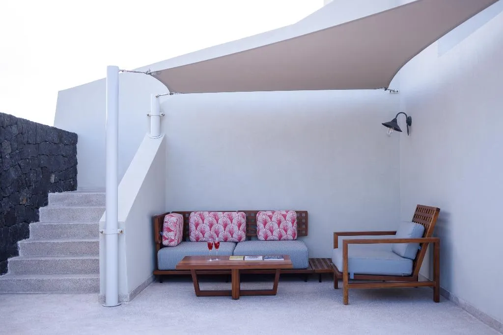 SUITE PREMIUM Room, Potnia Theron Suites, Santorini