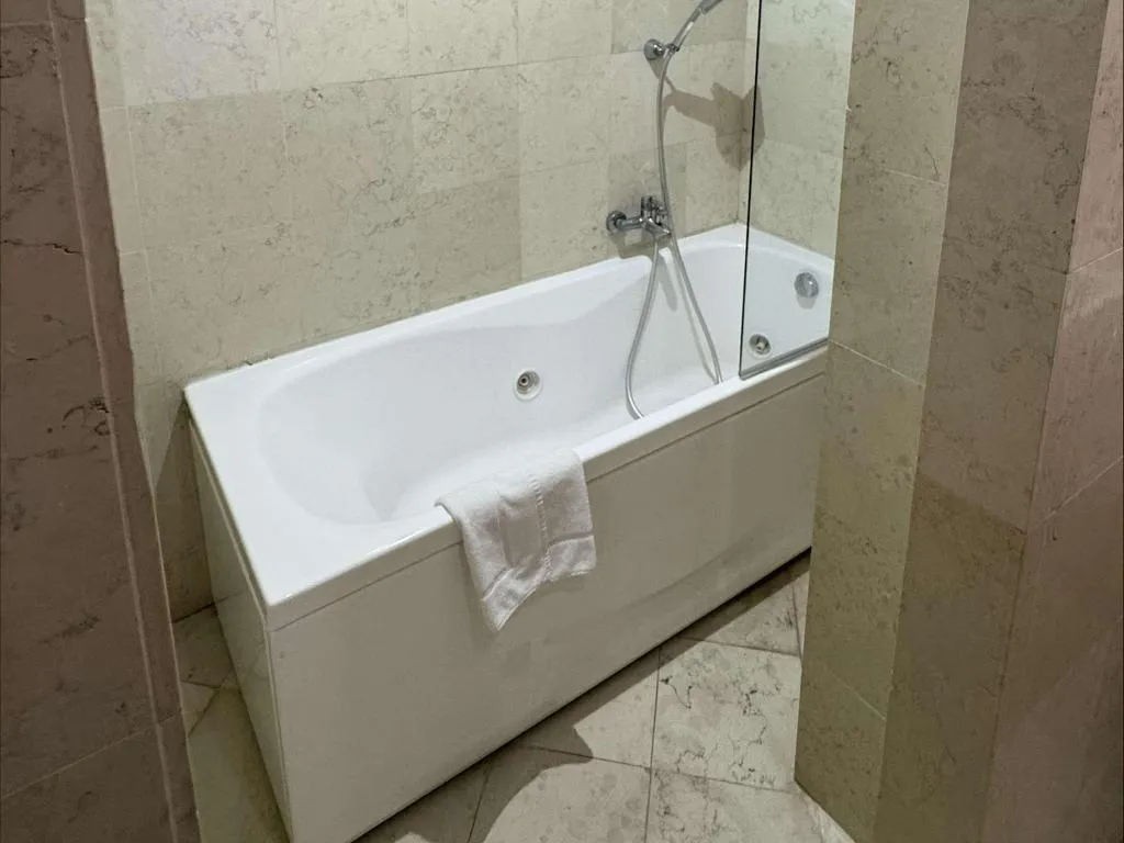 Room, Mercure Roma Centro St. John, Naples
