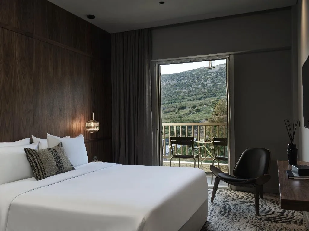 Room DELUXE GARDEN VIEW Room, Doryssa seaside resort, Samos