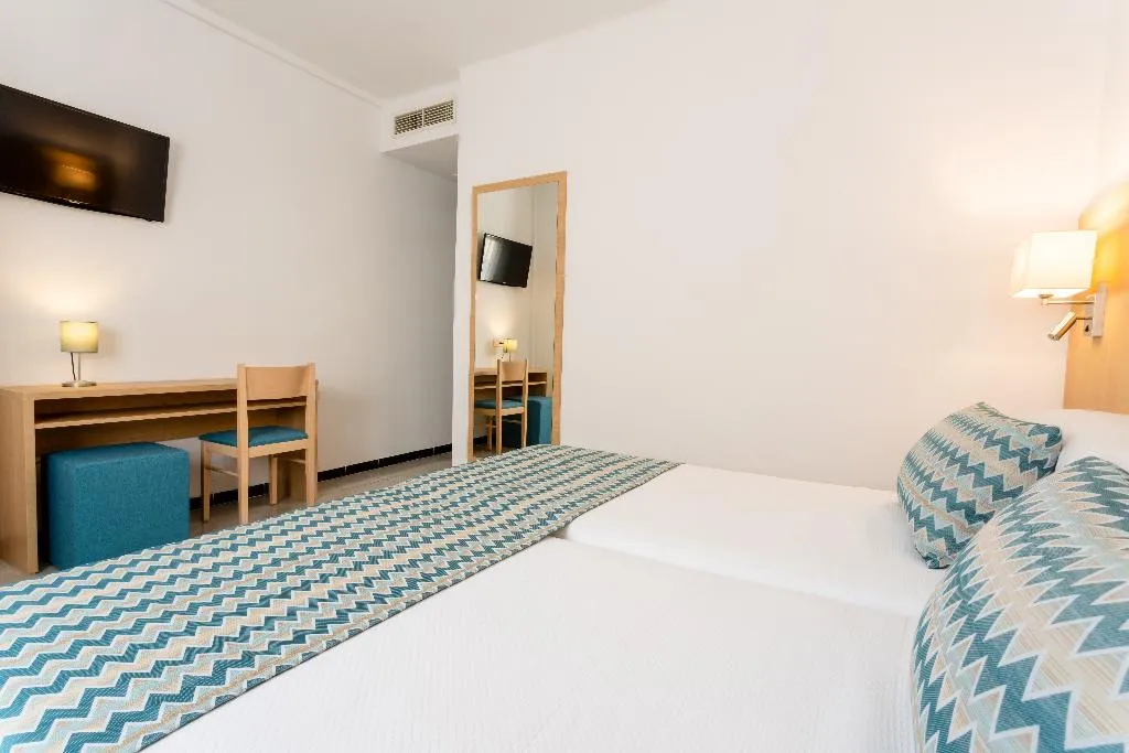Double or Twin STANDARD Room, Riutort, Majorca