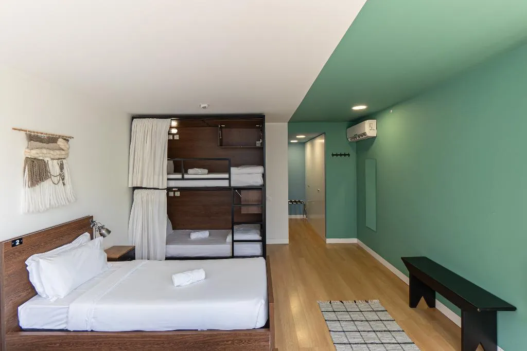 FAMILY ROOM STANDARD Room, Selina Porto, Porto