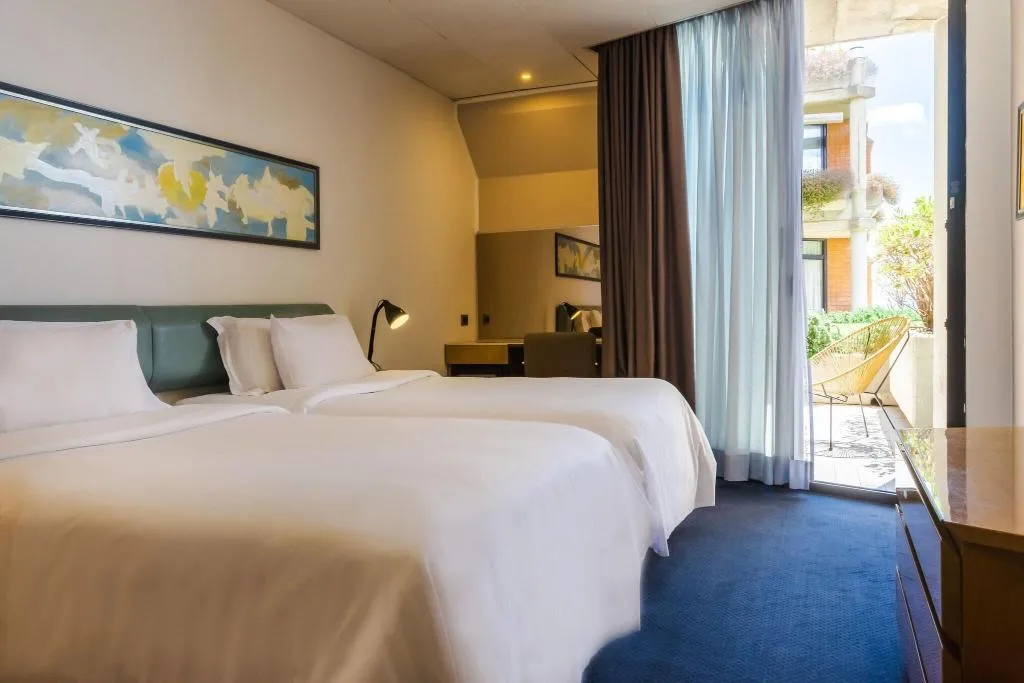 Room, Four Points by Sheraton Catania Hotel & Conference, Catania