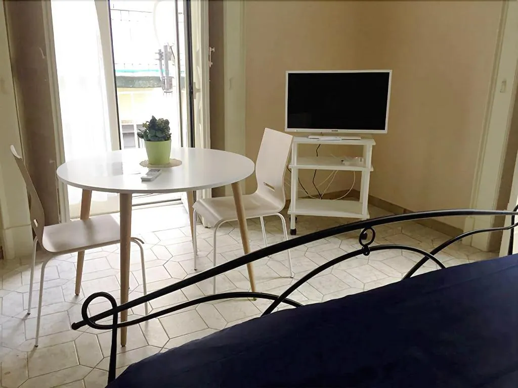 Room, B&B Catoledo, Naples
