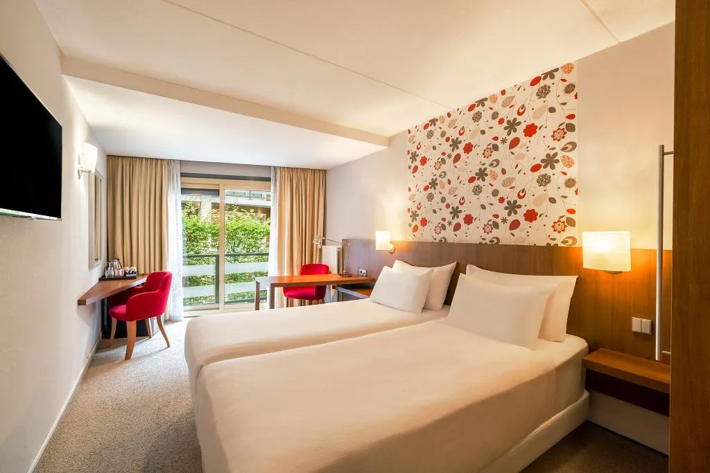 DOUBLE WITH TERRACE Room, Fletcher Hotel-Restaurant Veluwe-Sparrenhorst, Amsterdam