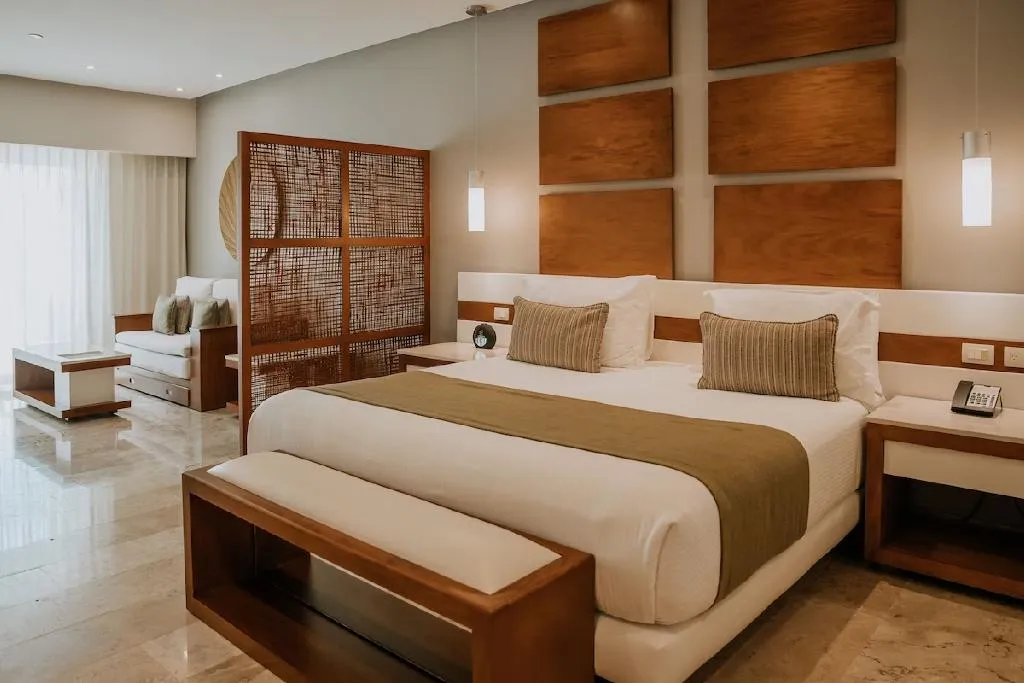 JUNIOR SUITE DELUXE KING BED Room, The Reef 28 Adults Only All Suites, Playa Del Carmen