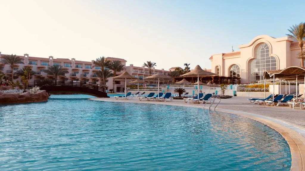 Pool, Pyramisa Beach Resort Sahl Hasheesh, Red Sea Riviera