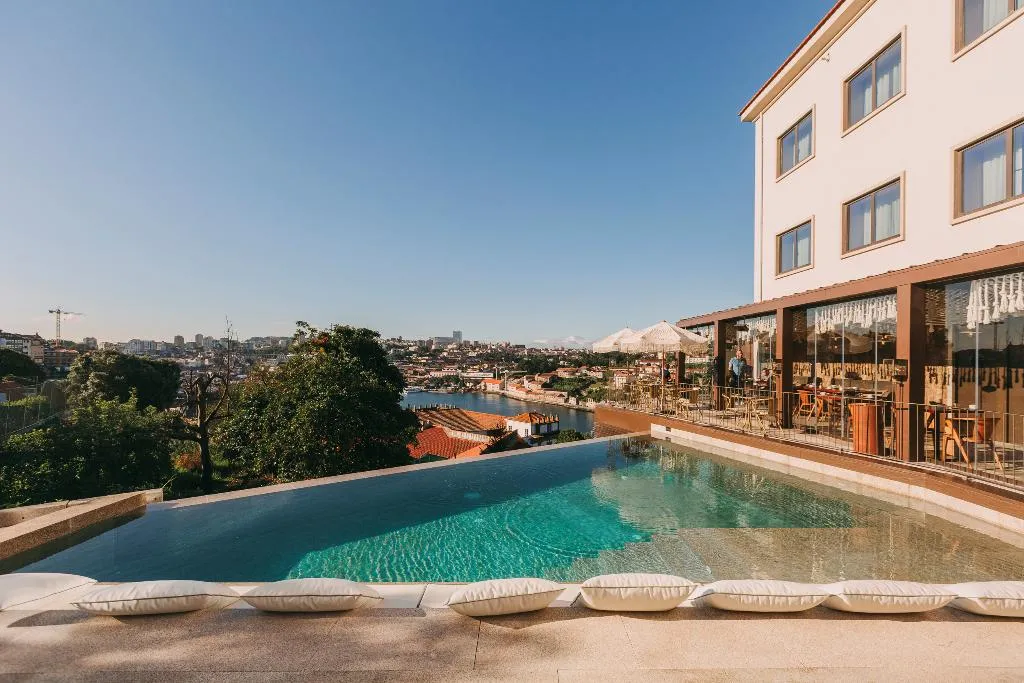 Pool, Torel Avantgarde, Porto