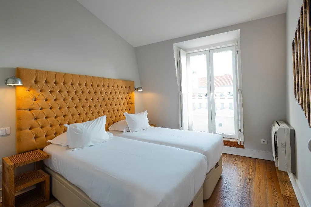 APARTMENT THREE BEDROOMS Room, Almaria - Ex LIibris, Lisbon