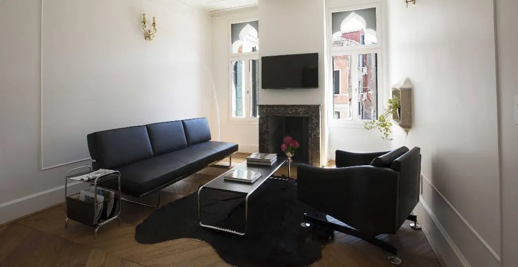 APARTMENT WITH JACUZZI Room, Palazzo Paruta, Venice