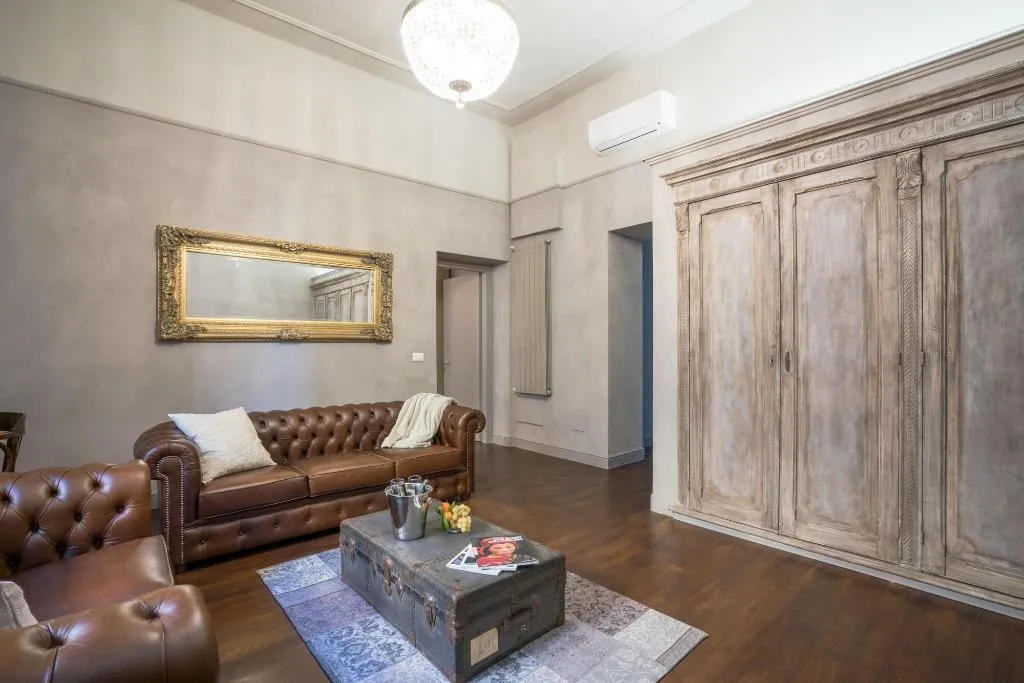 Room, Le Camere dei Conti, Florence