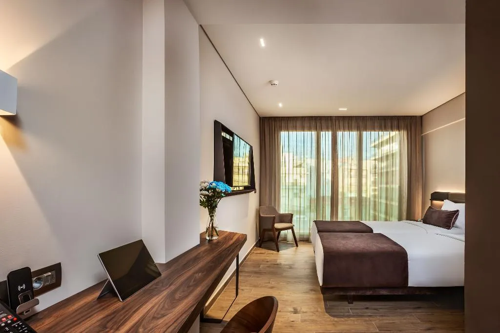 TWIN DELUXE CITY VIEW Room, Imperial Plus | Urban Smart Hotel Thessaloniki, Halkidiki