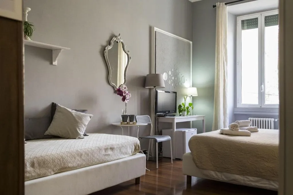 Room, Dulcis In Fundo, Rome