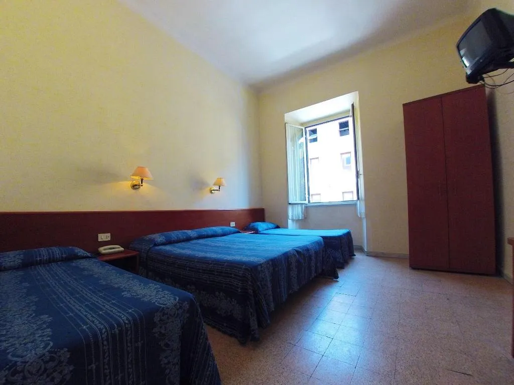 Room, Casali, Naples
