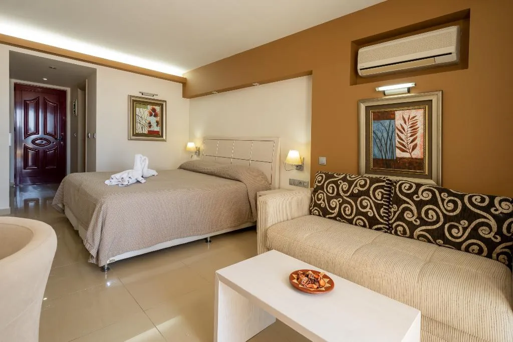 Double or Twin GARDEN VIEW Room, Kamari Beach Hotel, Rhodes, Rhodes