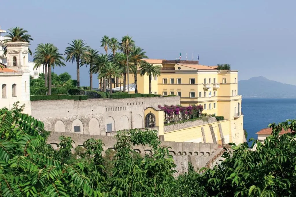 General view, Grand Hotel Angiolieri, Naples