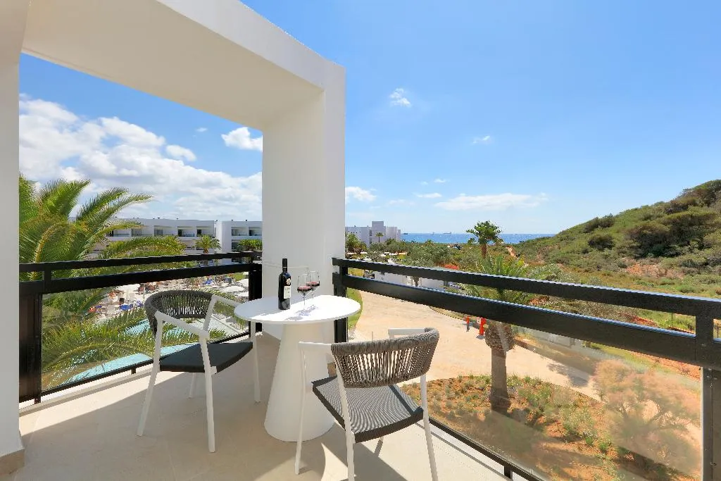 JUNIOR SUITE GARDEN VIEW Room, Grand Palladium Select Palace Ibiza, Ibiza
