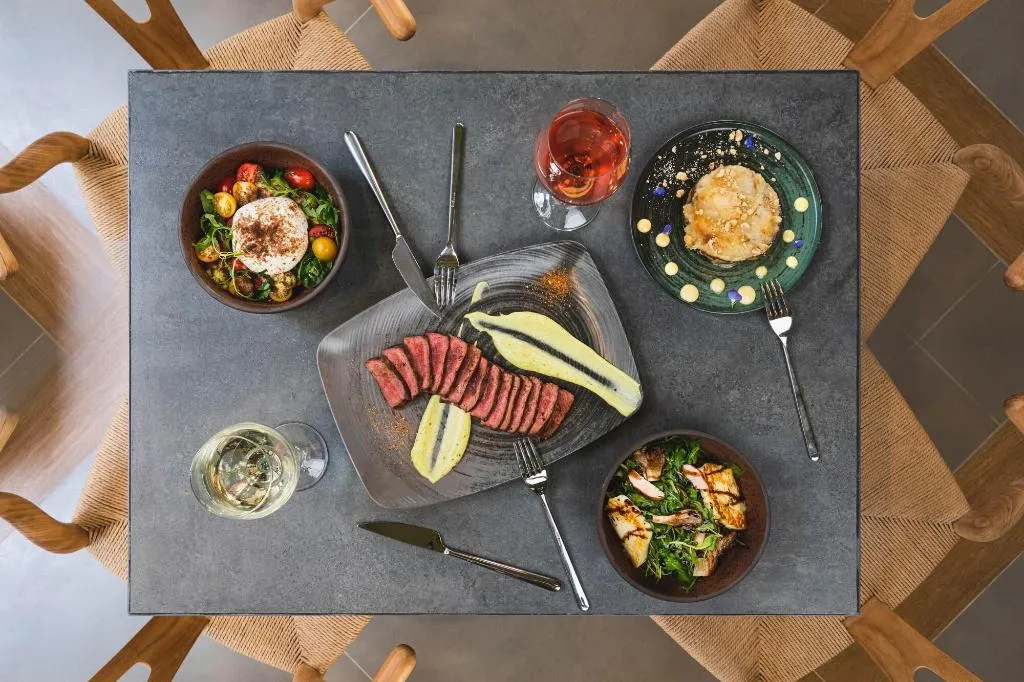 Restaurant, Praxitelous Luxury Suites, Athens