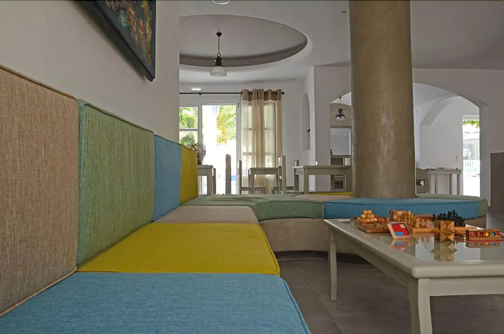 Lobby, Hippocampus, Santorini