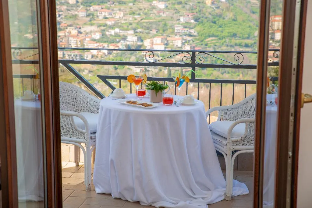 Room, Resort Sant'Angelo & SPA, Naples