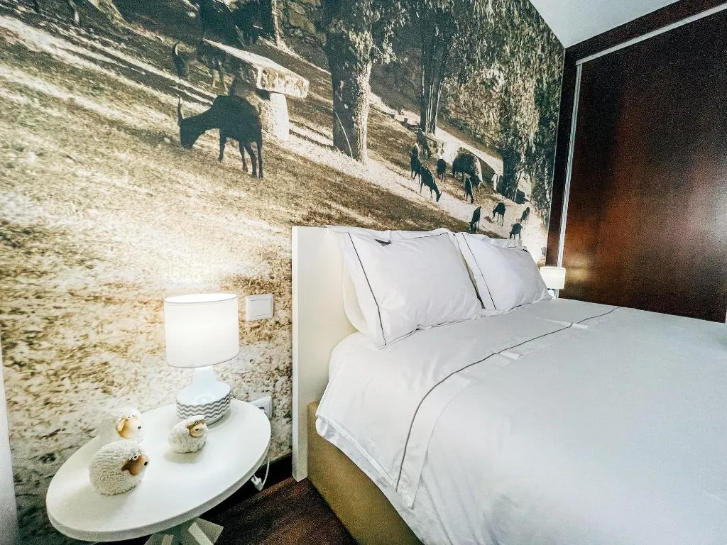 Room, Pousadela Village, Porto