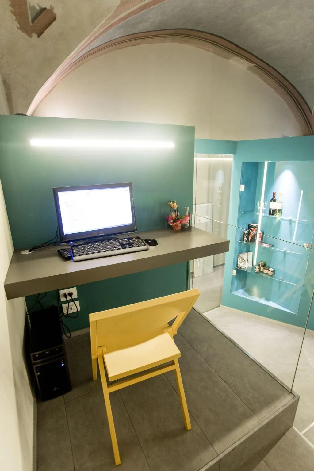 Sports and Entertainment, Little Italy Boutique Hostel, Perugia